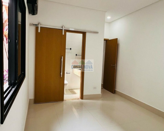 Imagem Casa com 3 Quartos à Venda, 115 m² em Caiçara - Praia Grande Imagem Casa com 3 Quartos à Venda, 115 m² em Caiçara - Praia Grande