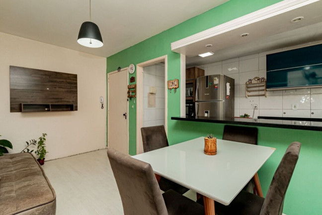 Imagem Apartamento com 2 Quartos à Venda, 55 m² em Teresópolis - Porto Alegre