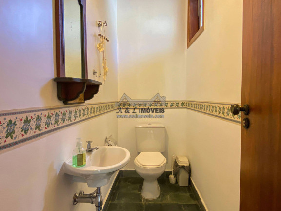 Imagem Casa de Condomínio com 3 Quartos à Venda, 133 m² em Imbiri - Campos Do Jordão