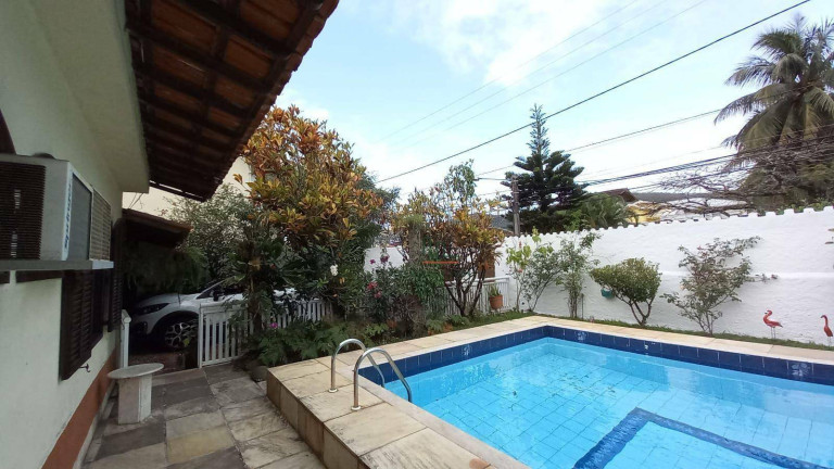 Imagem Casa com 3 Quartos à Venda, 150 m² em Itaipu - Niterói Imagem Casa com 3 Quartos à Venda, 150 m² em Itaipu - Niterói