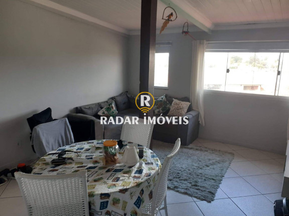Imagem Apartamento com 2 Quartos à Venda, 50 m² em Jacaré - Cabo Frio