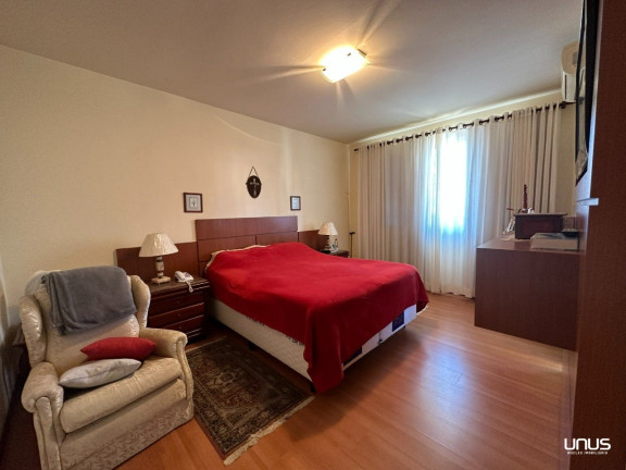 Imagem Casa com 3 Quartos à Venda, 390 m² em Bom Abrigo - Florianópolis Imagem Casa com 3 Quartos à Venda, 390 m² em Bom Abrigo - Florianópolis
