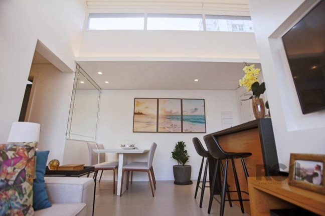 Imagem Apartamento com 2 Quartos à Venda, 67 m² em Menino Deus - Porto Alegre Imagem Apartamento com 2 Quartos à Venda, 67 m² em Menino Deus - Porto Alegre