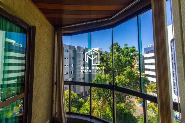 Imagem Imóvel com 4 Quartos à Venda, 210 m² em Asa Norte - Brasília Imagem Imóvel com 4 Quartos à Venda, 210 m² em Asa Norte - Brasília