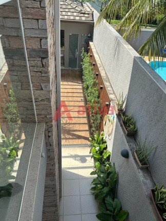 Imagem Casa de Condomínio com 4 Quartos à Venda, 500 m² em Barra Da Tijuca - Rio De Janeiro Imagem Casa de Condomínio com 4 Quartos à Venda, 500 m² em Barra Da Tijuca - Rio De Janeiro