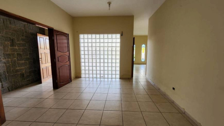 Imagem Casa com 3 Quartos à Venda, 156 m² em Aeroporto - Teresina
