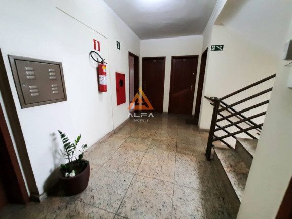 Imagem Apartamento com 3 Quartos à Venda, 130 m²