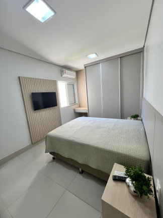 Imagem Casa de Condomínio com 3 Quartos à Venda, 210 m² em Santa Mônica - Uberlândia Imagem Casa de Condomínio com 3 Quartos à Venda, 210 m² em Santa Mônica - Uberlândia