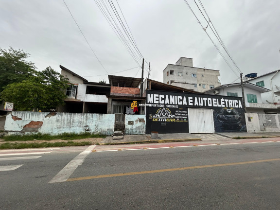 Terreno à Venda, 180 m² em Tabuleiro - Camboriú