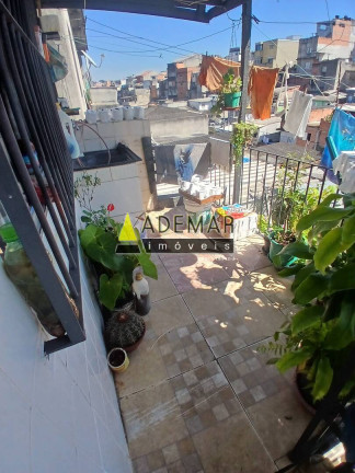 Casa com 3 Quartos para Alugar, 130 m² em Vila Capela - São Paulo