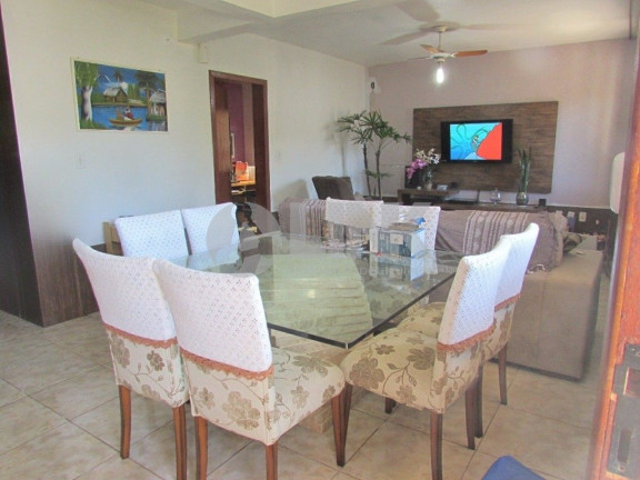 Casa com 4 Quartos à Venda, 200 m² em Jardim Carvalho - Porto Alegre
