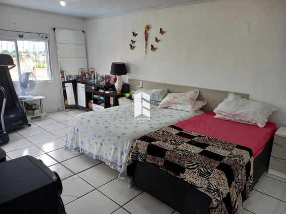 Imagem Casa com 2 Quartos à Venda, 314 m² em Tancredo Neves - Santa Maria