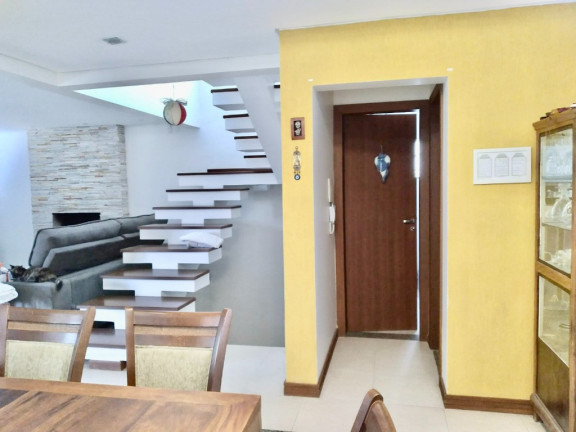 Imagem Casa com 3 Quartos à Venda, 320 m² em Pedra Branca - Palhoça Imagem Casa com 3 Quartos à Venda, 320 m² em Pedra Branca - Palhoça