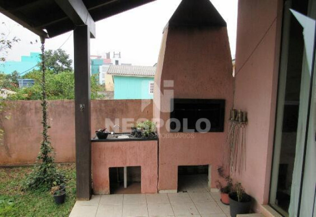 Imagem Casa com 2 Quartos à Venda, 300 m² em Universitário - Chapeco Imagem Casa com 2 Quartos à Venda, 300 m² em Universitário - Chapeco