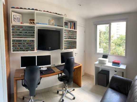 Imagem Imóvel com 3 Quartos à Venda, 223 m² em Vila Andrade - São Paulo