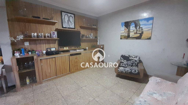 Imagem Casa com 4 Quartos à Venda, 300 m² em Floresta - Belo Horizonte Imagem Casa com 4 Quartos à Venda, 300 m² em Floresta - Belo Horizonte