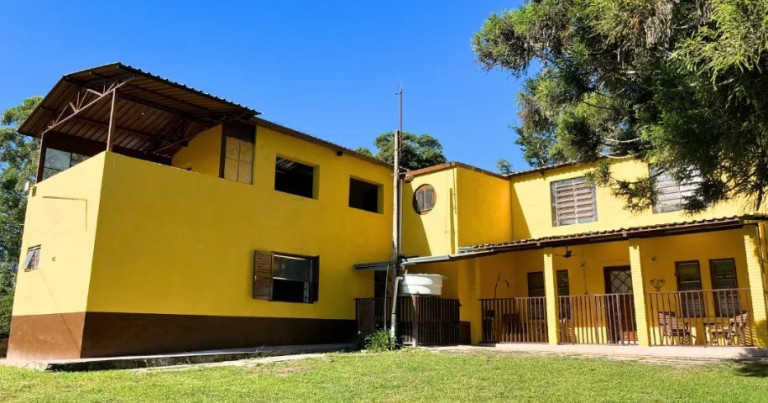 Imóvel com 4 Quartos à Venda, 300 m² em Vila élvio - Piedade