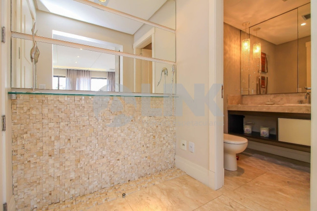 Imagem Apartamento com 3 Quartos à Venda, 182 m² em Petrópolis - Porto Alegre Imagem Apartamento com 3 Quartos à Venda, 182 m² em Petrópolis - Porto Alegre