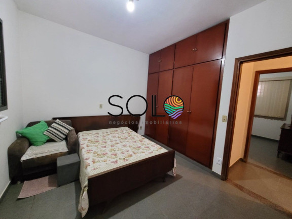 Imagem Casa com 3 Quartos à Venda, 230 m² em Centro - Araraquara Imagem Casa com 3 Quartos à Venda, 230 m² em Centro - Araraquara
