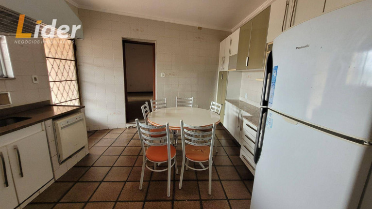 Imagem Casa com 3 Quartos à Venda, 192 m² em Santa Helena - Juiz De Fora Imagem Casa com 3 Quartos à Venda, 192 m² em Santa Helena - Juiz De Fora