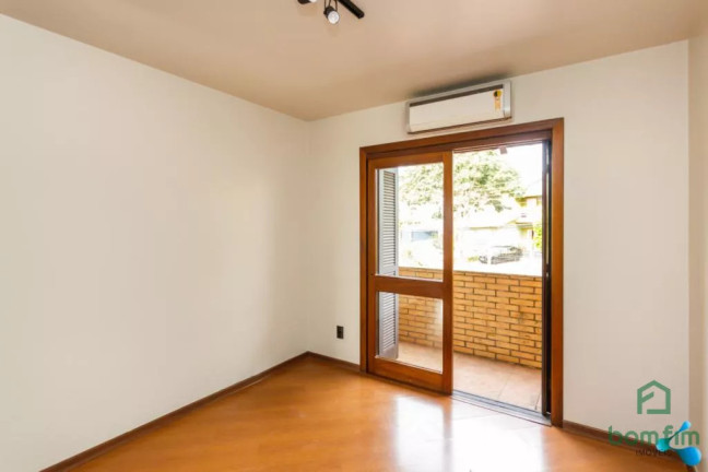 Imagem Casa com 4 Quartos à Venda, 390 m² em Ipanema - Porto Alegre Imagem Casa com 4 Quartos à Venda, 390 m² em Ipanema - Porto Alegre