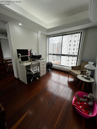 Imagem Imóvel com 3 Quartos à Venda, 200 m² em Graça - Salvador Imagem Imóvel com 3 Quartos à Venda, 200 m² em Graça - Salvador
