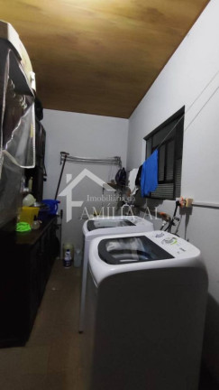 Imagem Casa com 3 Quartos à Venda, 97 m² em Espinheiros - Joinville