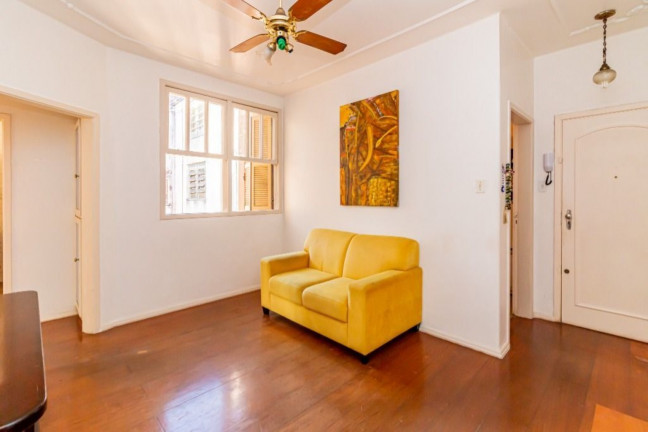 Imagem Imóvel com 2 Quartos à Venda, 64 m² em Petrópolis - Porto Alegre