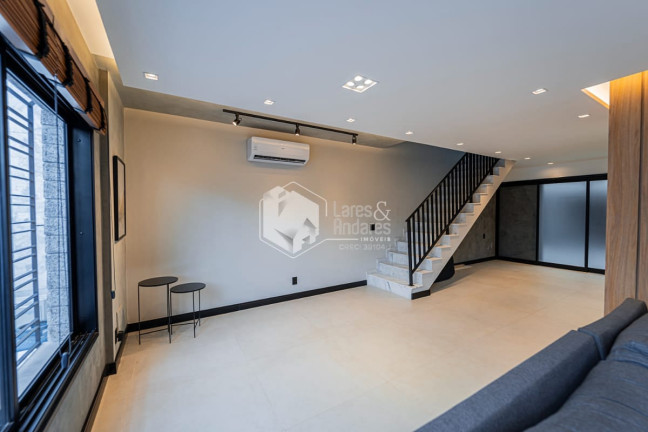 Imagem Casa com 4 Quartos à Venda, 200 m² em Indianópolis - São Paulo Imagem Casa com 4 Quartos à Venda, 200 m² em Indianópolis - São Paulo