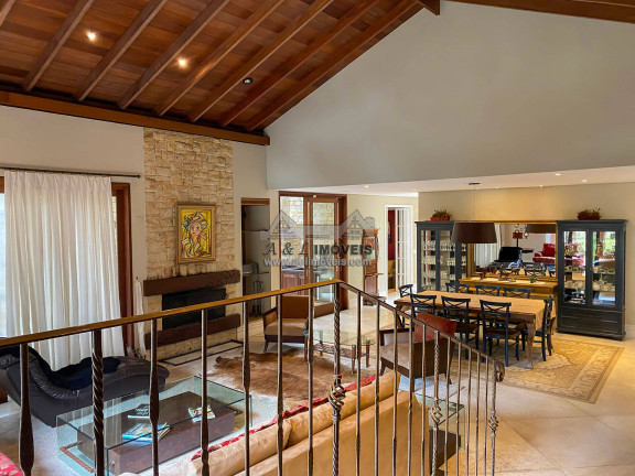 Imagem Casa de Condomínio com 4 Quartos à Venda, 298 m² em Vale Encantado - Campos Do Jordão