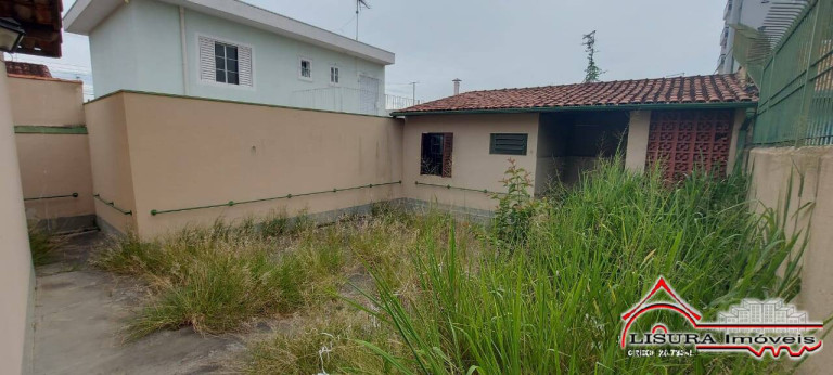 Imagem Casa com 3 Quartos à Venda, 145 m² em Centro - Jacareí