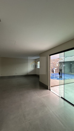 Imagem Casa com 3 Quartos à Venda, 253 m² em Residencial Barravento - Goiânia