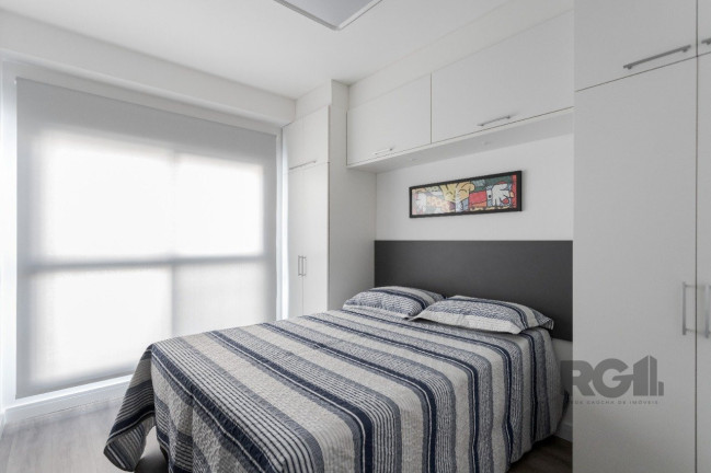 Imagem Apartamento com 1 Quarto para Alugar, 60 m² em Jardim Do Salso - Porto Alegre