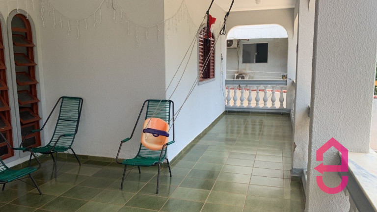 Imagem Casa com 5 Quartos à Venda, 420 m² em Jardim Goiás - Goiânia