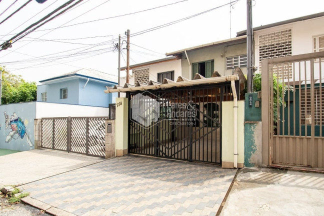 Casa com 4 Quartos à Venda, 236 m² em Alto Da Lapa - São Paulo