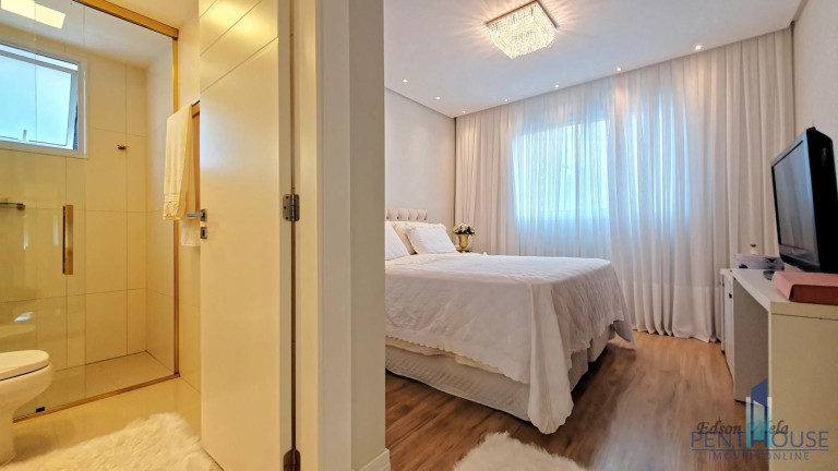 Imagem Apartamento com 4 Quartos à Venda, 129 m² em Centro - Balneário Camboriú Imagem Apartamento com 4 Quartos à Venda, 129 m² em Centro - Balneário Camboriú