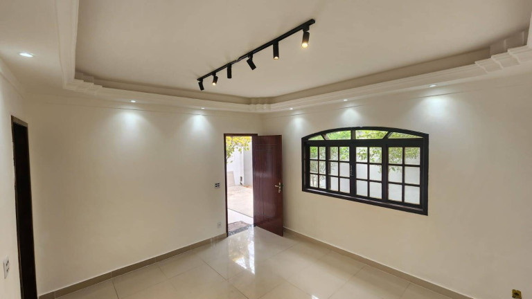 Imagem Casa com 2 Quartos à Venda, 220 m² em Centro - Maricá Imagem Casa com 2 Quartos à Venda, 220 m² em Centro - Maricá