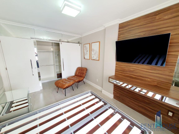 Imagem Apartamento com 2 Quartos à Venda, 70 m² em Centro - Balneário Camboriú