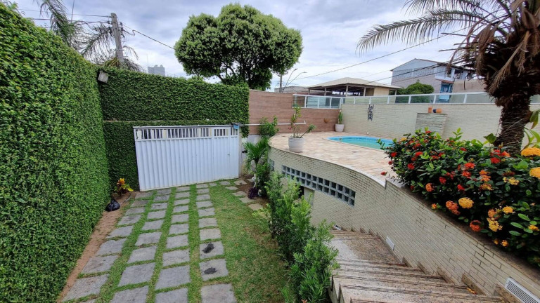 Imagem Casa com 1 Quarto à Venda, 260 m² em Cocal - Vila Velha