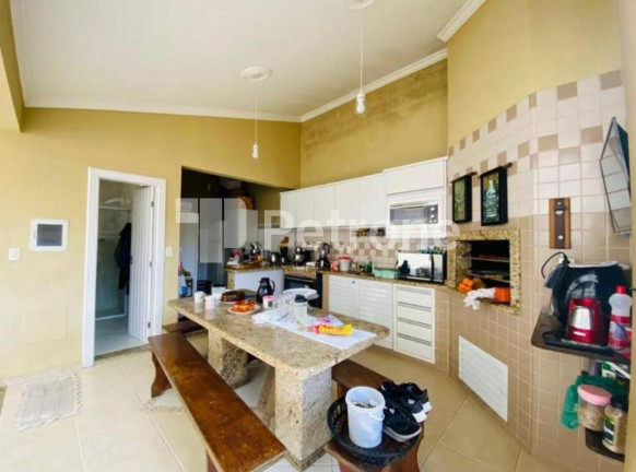 Imagem Casa com 3 Quartos à Venda, 340 m² em Calheiros - Governador Celso Ramos