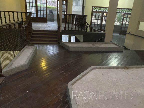 Imagem Casa com 4 Quartos à Venda, 450 m² em Charitas