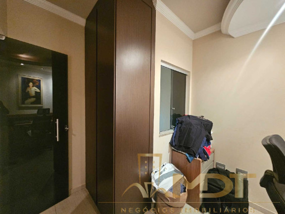 Imagem Casa com 3 Quartos à Venda, 136 m² em Vila Cloris - Belo Horizonte