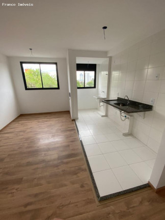 Imagem Apartamento com 2 Quartos à Venda, 42 m² em Santa Maria - Santo André