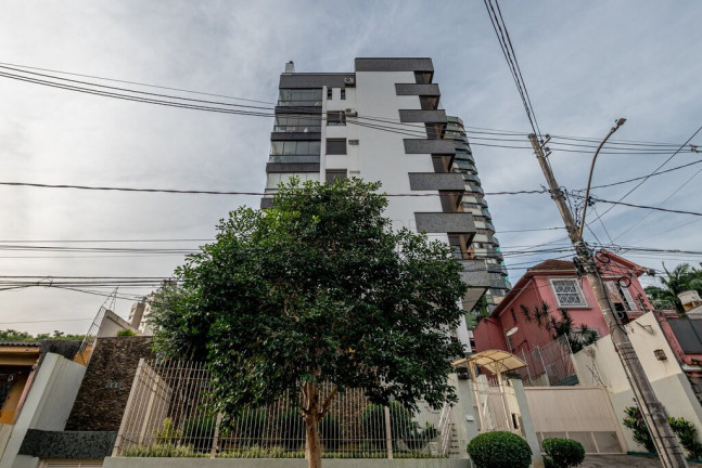 Imagem Imóvel com 3 Quartos à Venda, em Petrópolis - Porto Alegre Imagem Imóvel com 3 Quartos à Venda, em Petrópolis - Porto Alegre