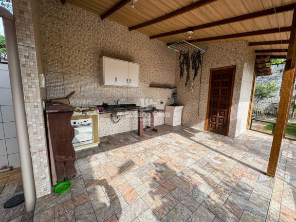 Imagem Casa com 3 Quartos à Venda, 182 m² em Itapema Do Norte - Itapoá Imagem Casa com 3 Quartos à Venda, 182 m² em Itapema Do Norte - Itapoá