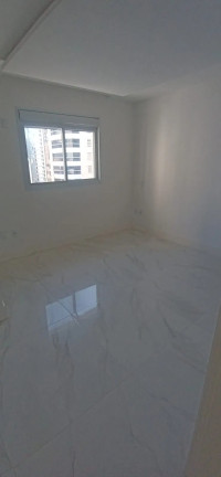 Imagem Apartamento com 4 Quartos à Venda, 254 m² em Meia Praia - Itapema