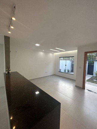 Imagem Casa com 1 Quarto à Venda, 240 m² em Barroco (itaipuaçu) - Maricá Imagem Casa com 1 Quarto à Venda, 240 m² em Barroco (itaipuaçu) - Maricá