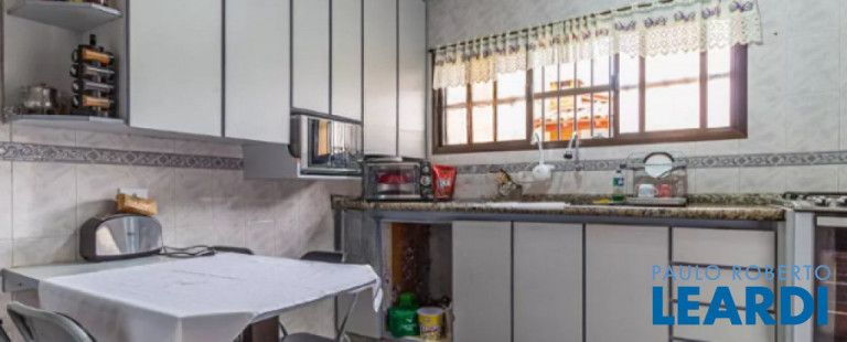 Imagem Sobrado com 4 Quartos à Venda, 224 m² em Vila Floresta - Santo André Imagem Sobrado com 4 Quartos à Venda, 224 m² em Vila Floresta - Santo André