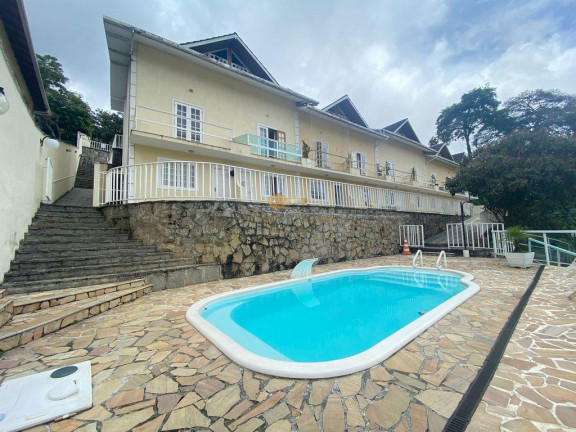 Casa com 4 Quartos à Venda, 117 m² em Várzea - Teresópolis
