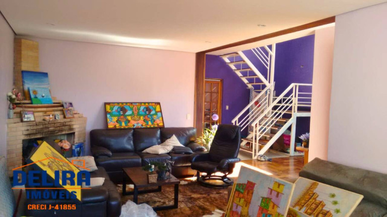 Imagem Casa com 4 Quartos à Venda, 360 m² em Samambaia - Mairiporã Imagem Casa com 4 Quartos à Venda, 360 m² em Samambaia - Mairiporã